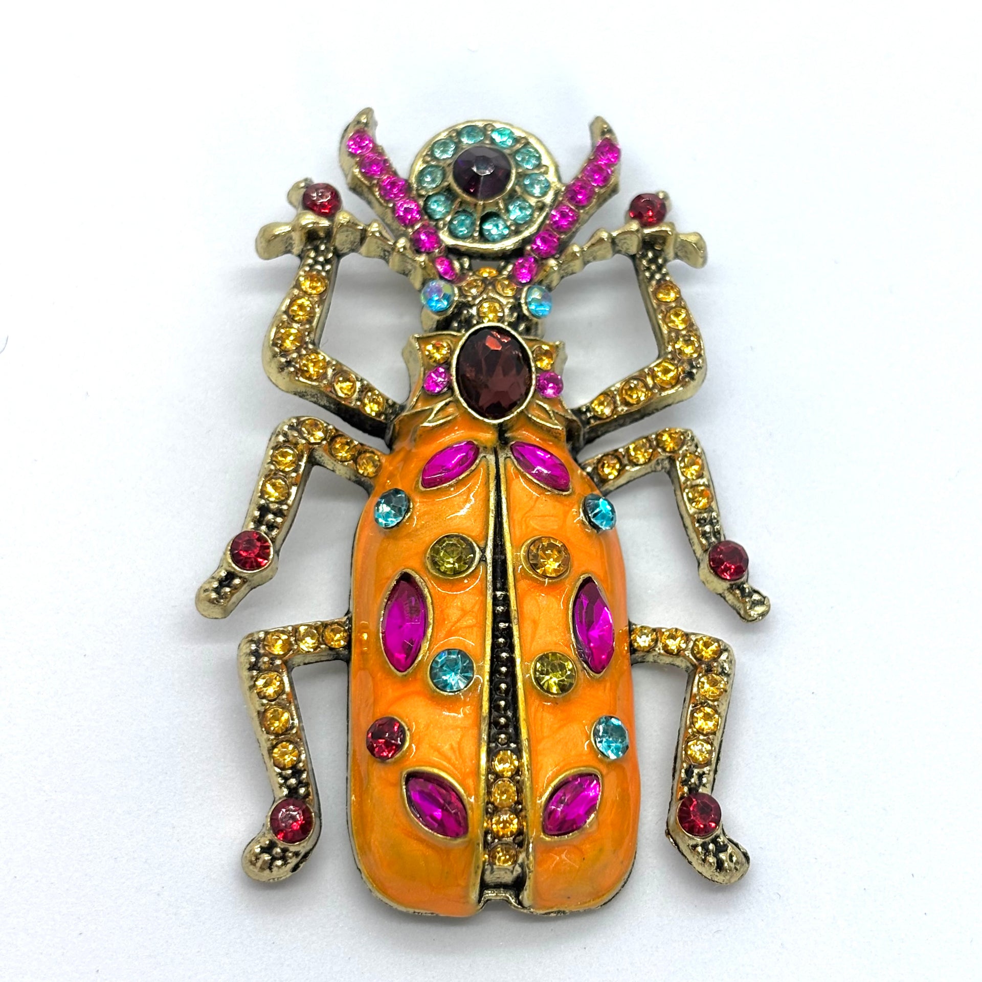 Tesbih Böceği Broş